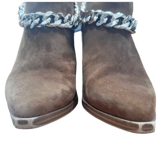 Steve Madden Cedar suede Leather With
Chain Ankle Booties size 6 - Picture 13 of 14